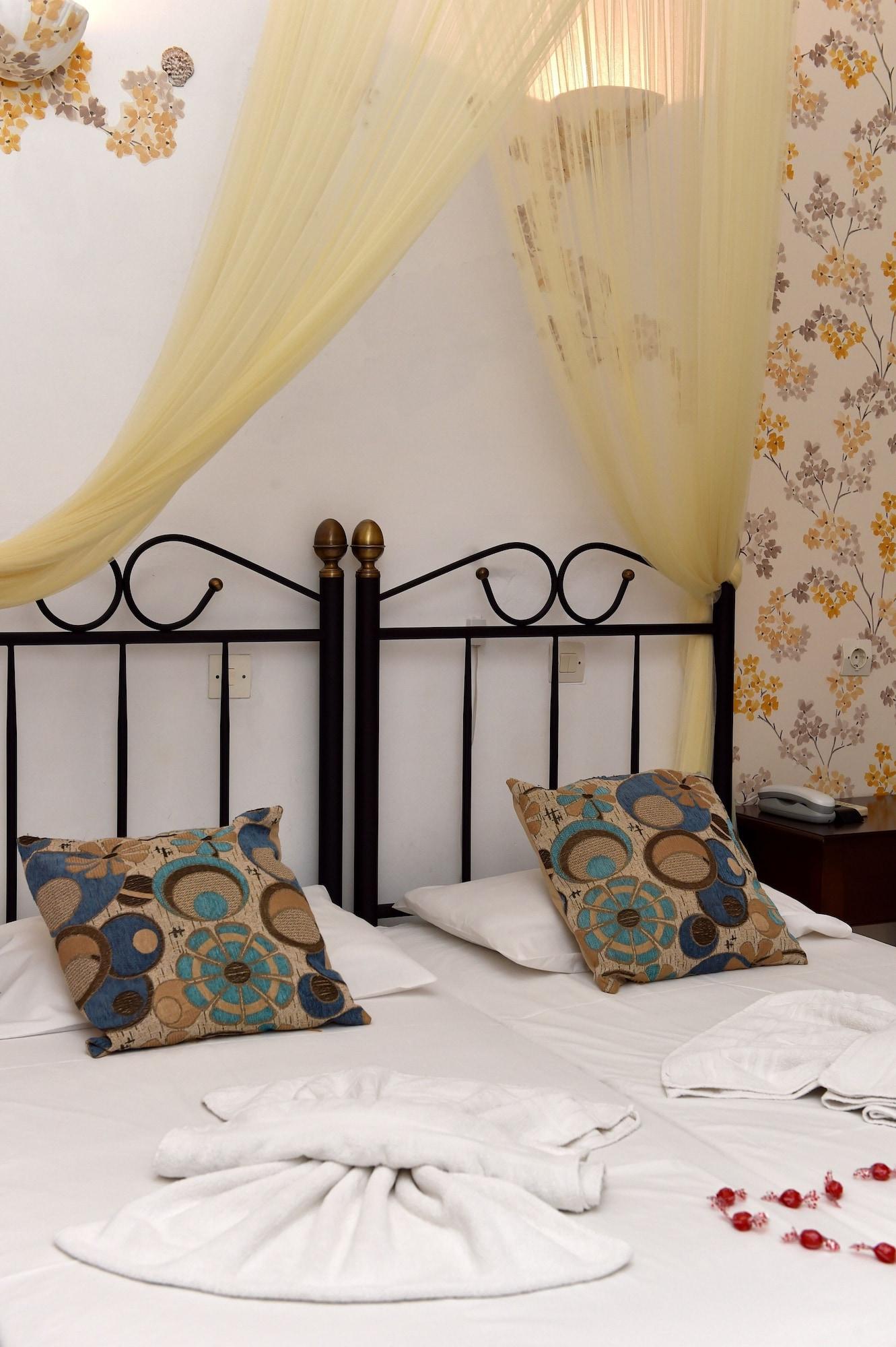 Aphrodite Boutique Hotel Alikí Extérieur photo